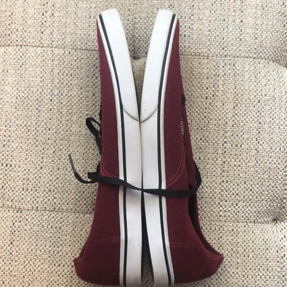 Maroon vans - Picture 4 of 6
